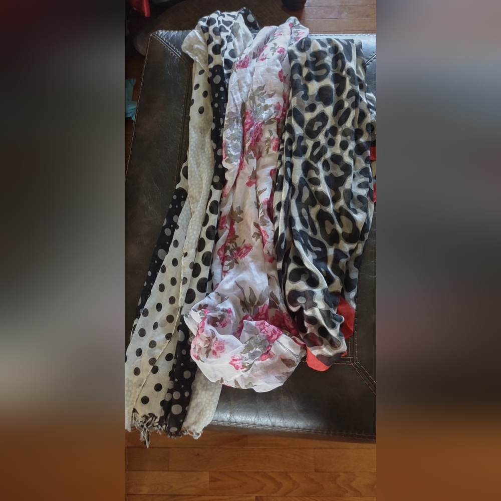 3 Scarves